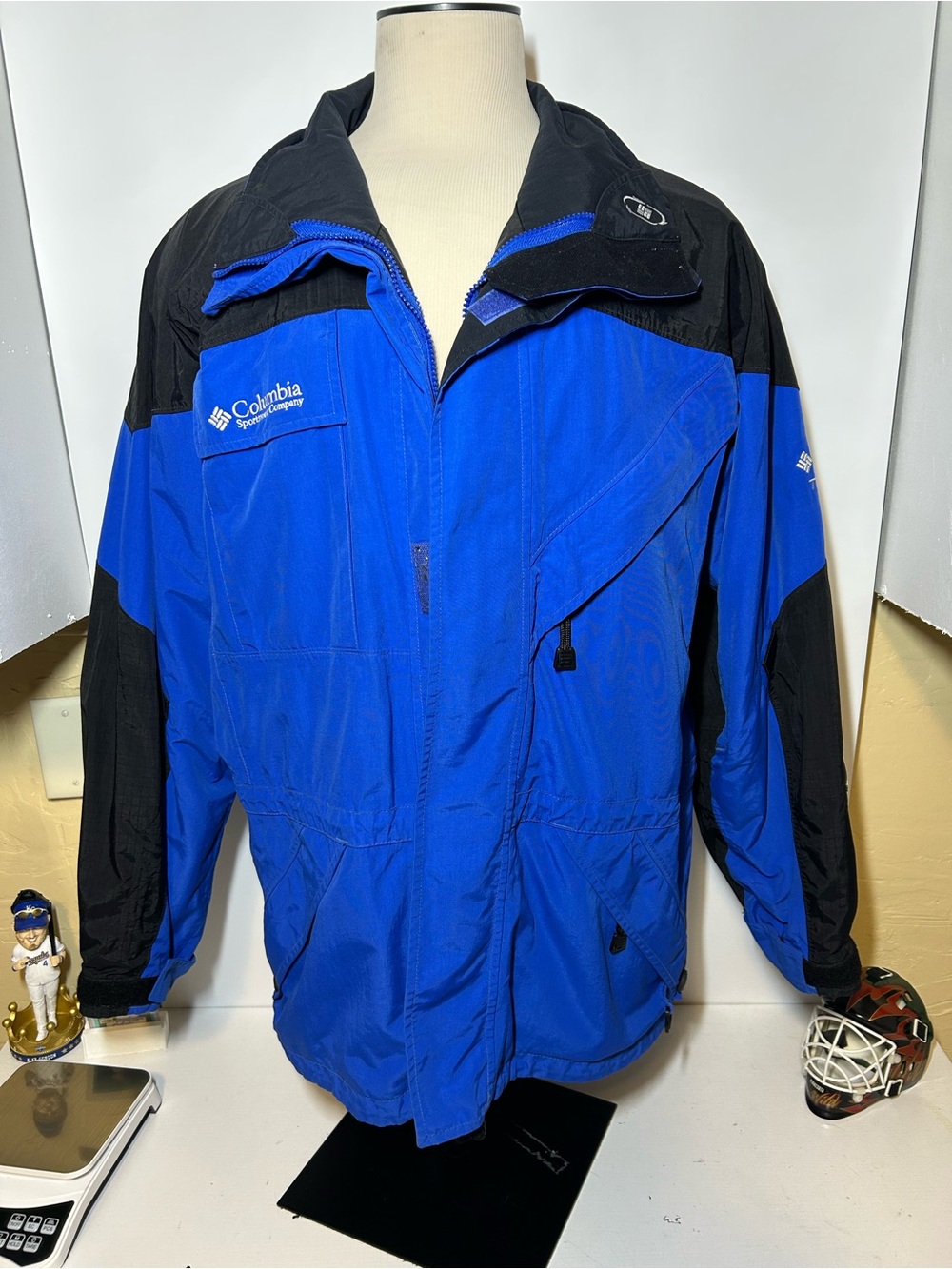 Columbia Men’s Blue & Black Waterproof Shell Jacket shell only